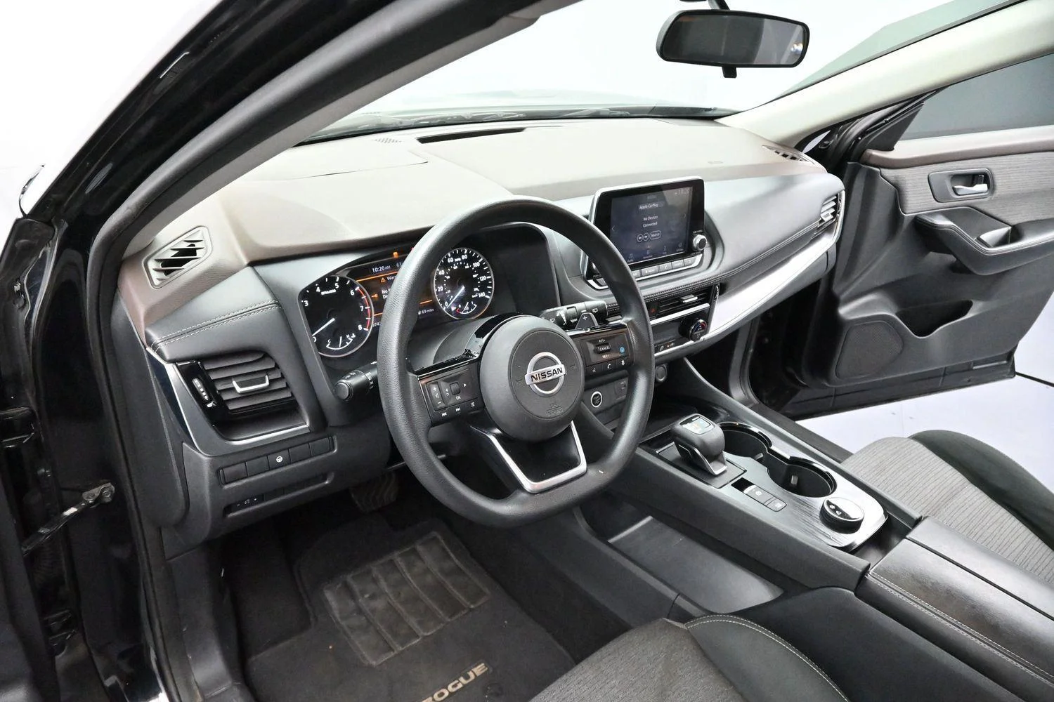 Used 2021 Super Black Nissan SV image 12