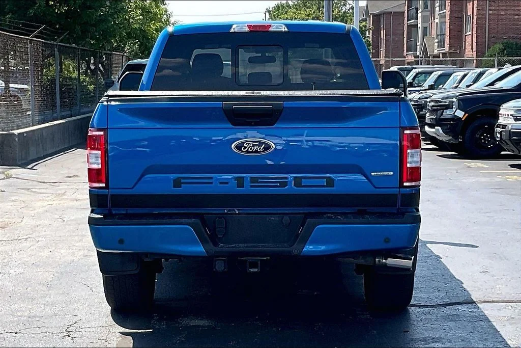 Used 2019  Ford XLT image 3