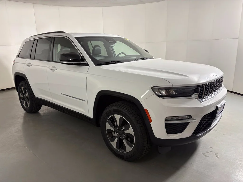 Used 2024 White Jeep 4xe image 2
