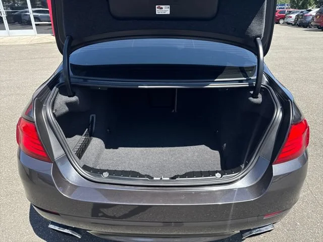 Used 2011 Dark Graphite BMW 550i image 12