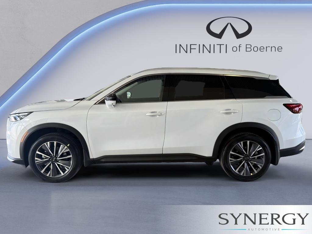 New 2027 RADIANT WHITE INFINITI Luxe FWD image 8