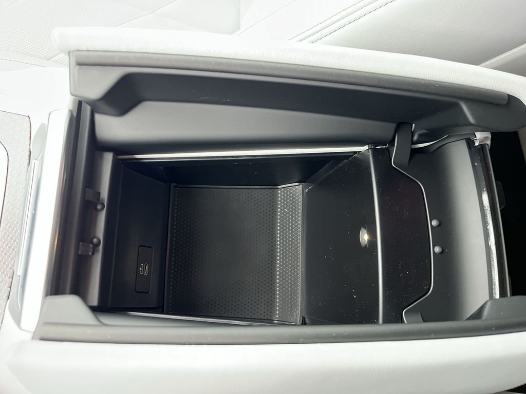 2026 BMW XM Base - Photo 21