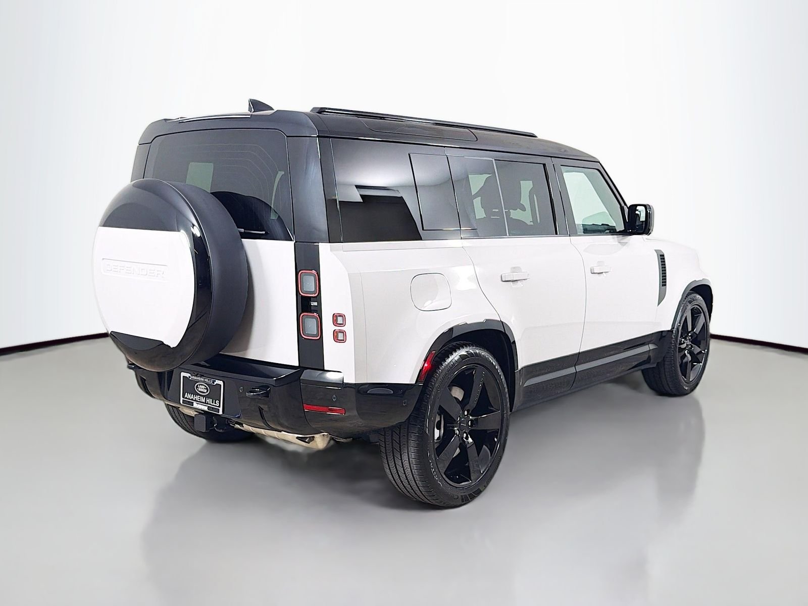 New 2026 Borasco Grey Land Rover X-Dynamic SE image 5