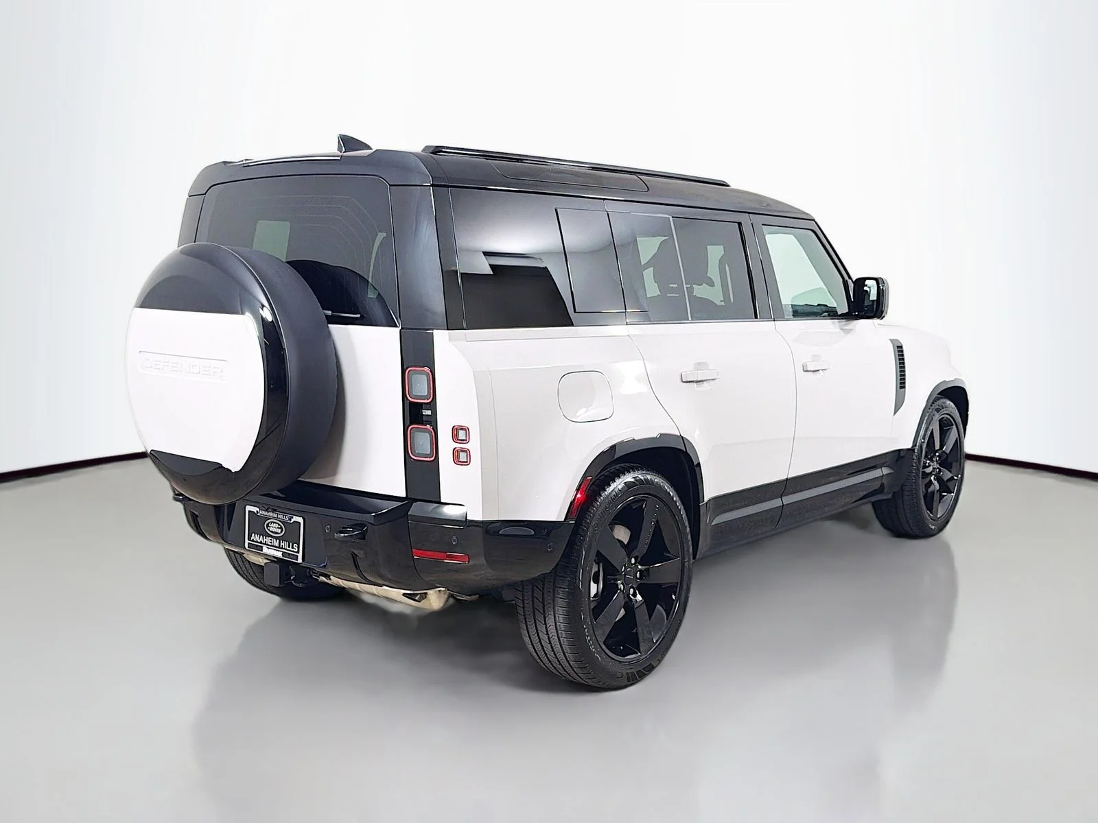 New 2026 Borasco Grey Land Rover X-Dynamic SE image 5