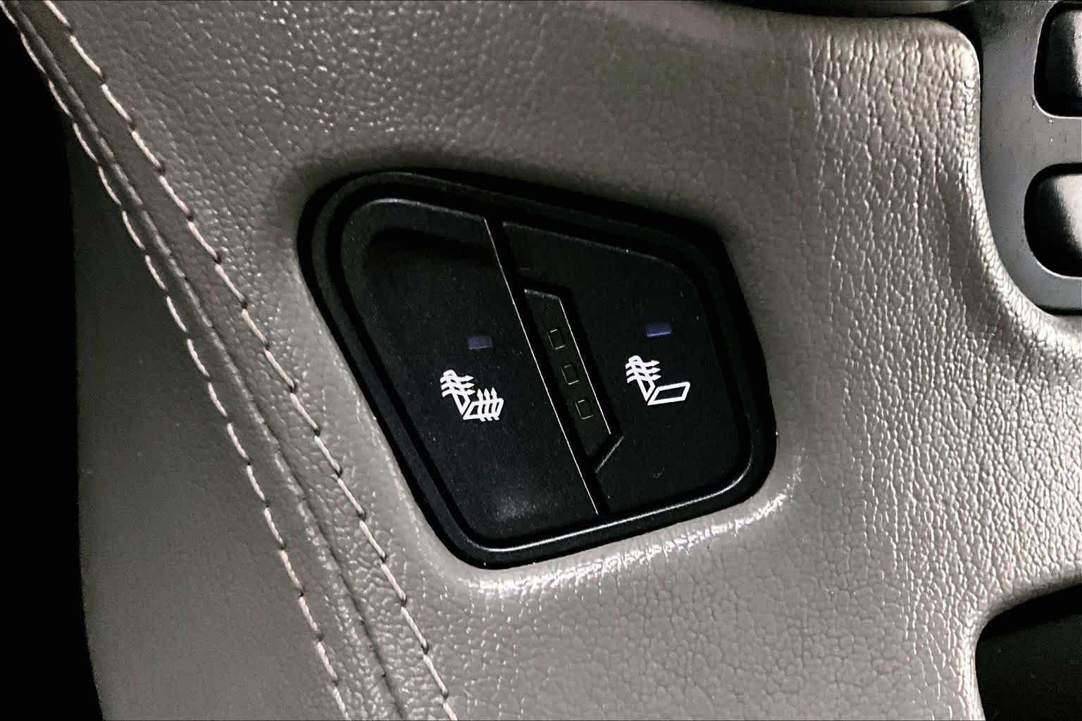 Used 2020 Black Chevrolet LT image 30