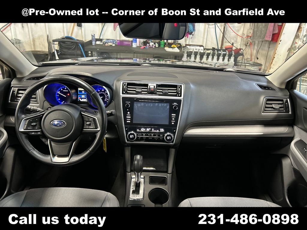 Used 2018 Gray Subaru 2.5i Premium image 18
