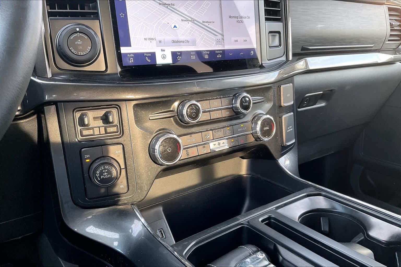 Used 2023 Iconic Silver Ford XLT image 31