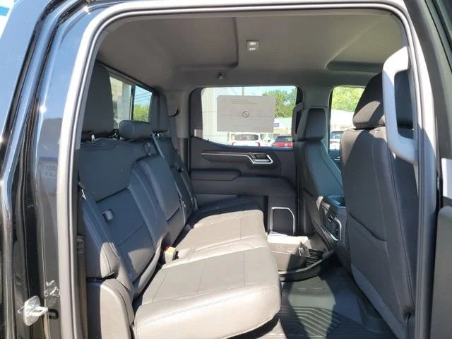 2026 Chevrolet Silverado 1500 LTZ - Photo 16