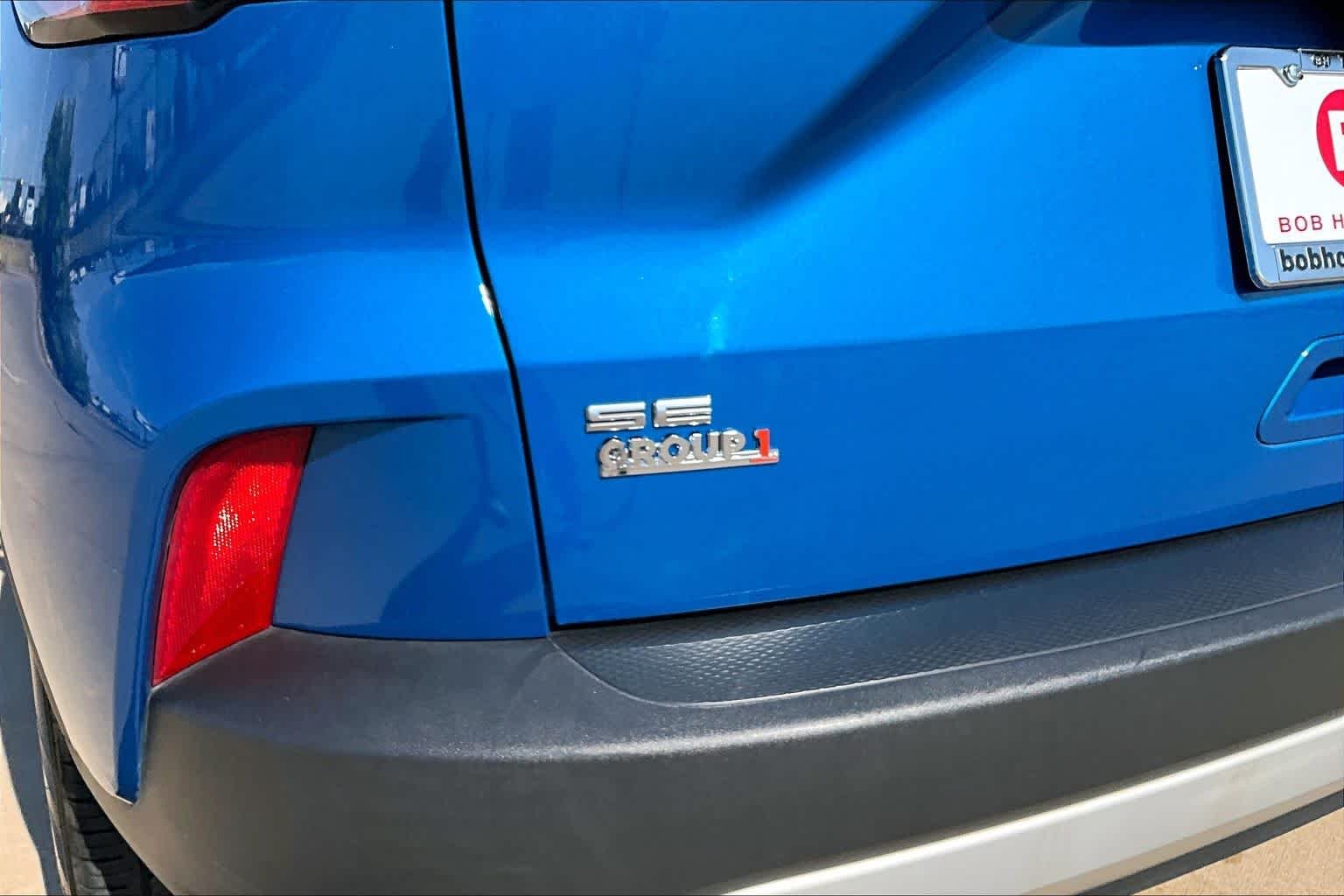 Used 2020 Velocity Blue Metallic Ford SE image 29