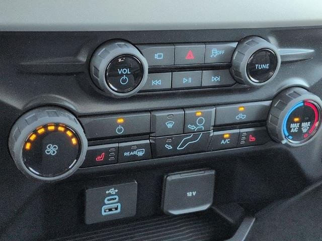 New 2026 Oxford White Ford F-250® XLT image 21