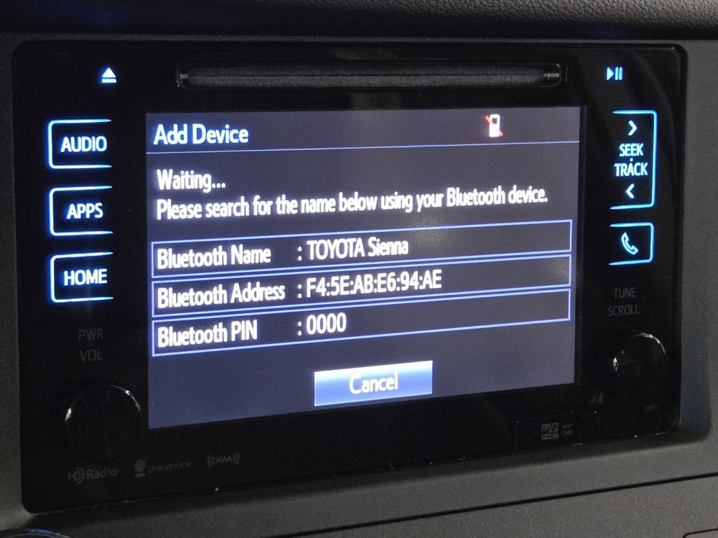 Used 2017  Toyota XLE image 29