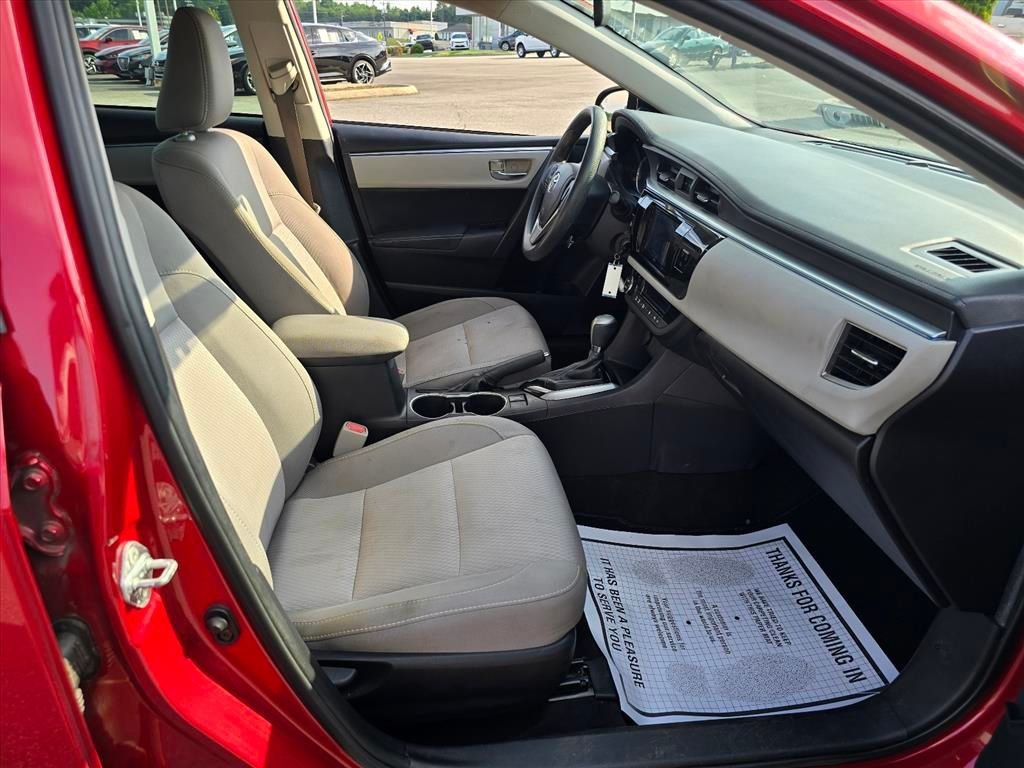 Used 2015 Red Toyota LE image 13