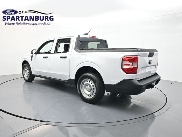 Used 2025 White Ford XL image 5