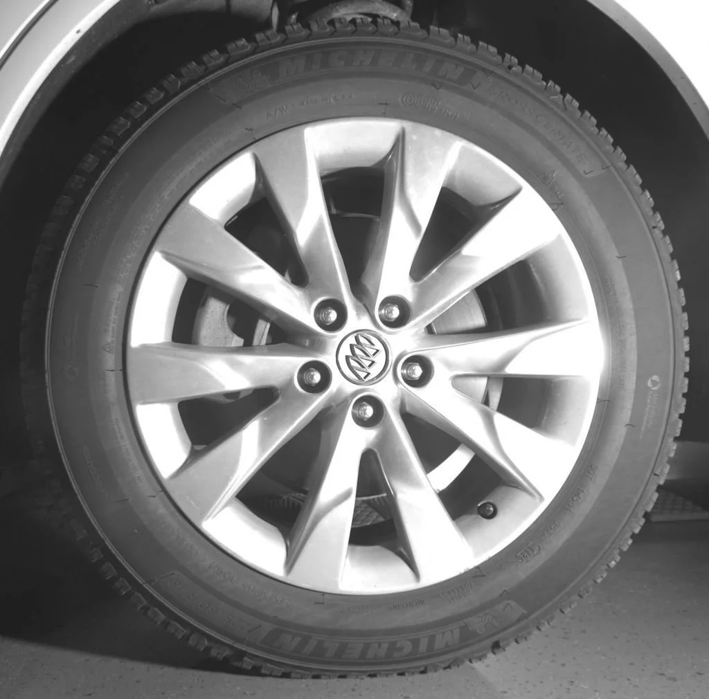 Used 2024 Summit White GMC SLT image 9