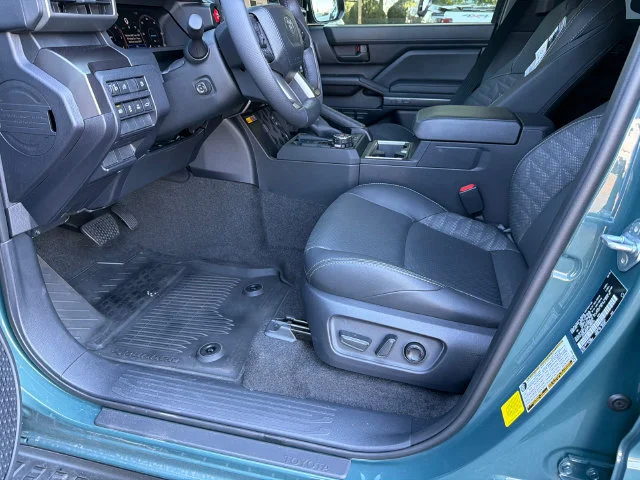 Used 2026 Everest Toyota Hybrid TRD Off Road image 9