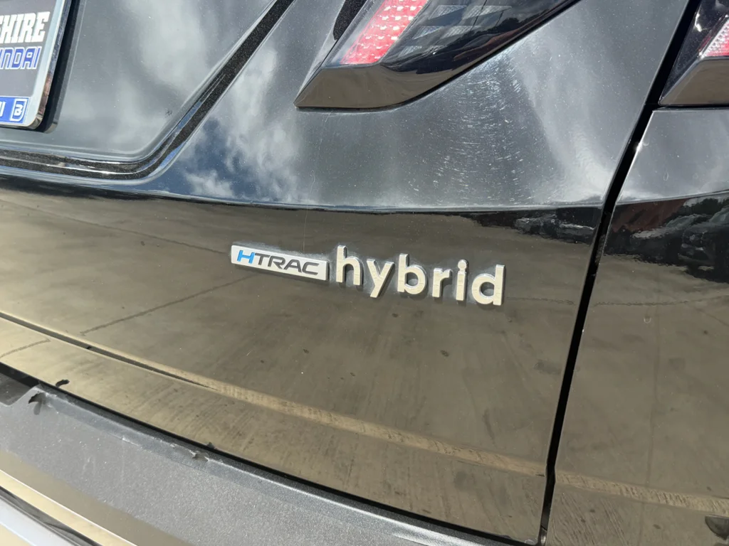 Used 2024 Black Pearl Hyundai Limited image 32