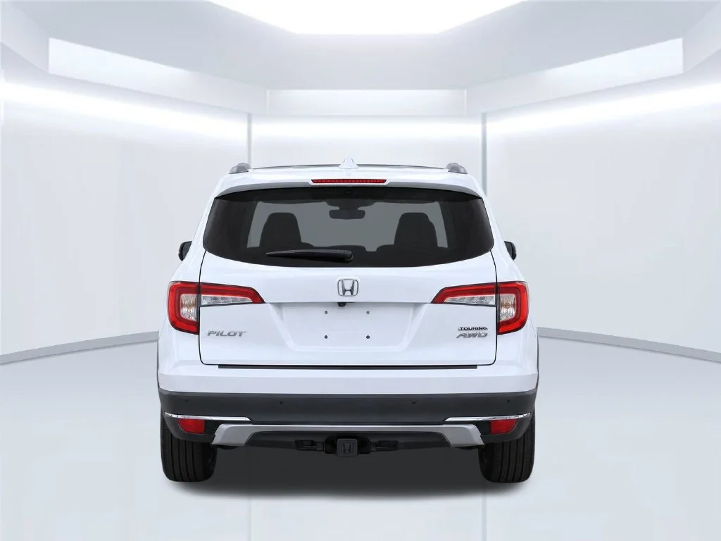Certified Used 2021 White Honda Touring image 8