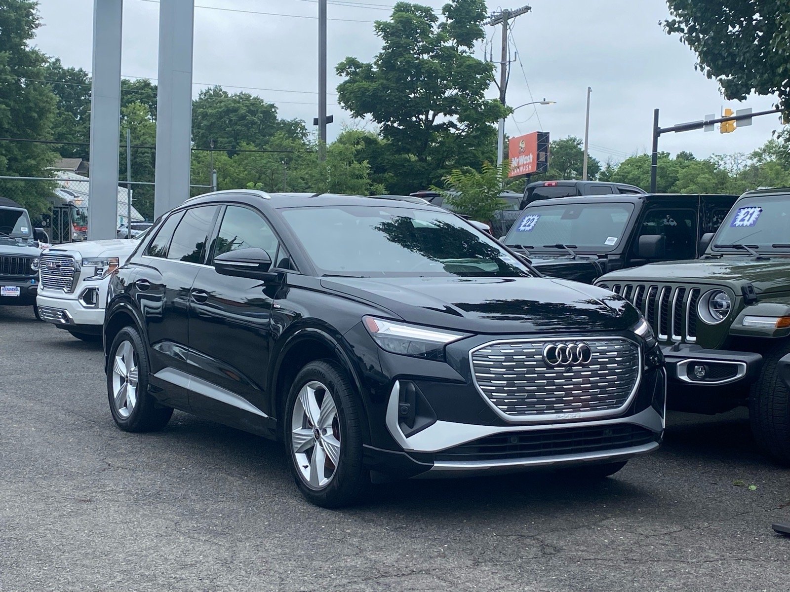 2023 Audi Q4 e-tron 50 Premium quattro's photo