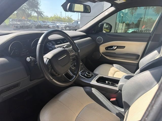 Used 2019 Silver Land Rover SE image 6