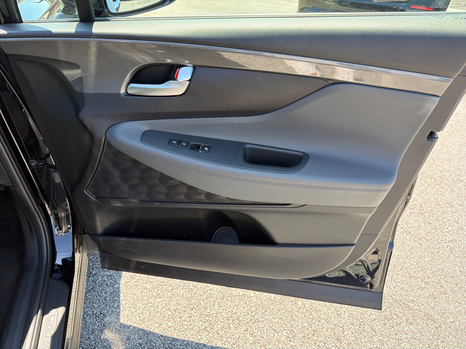 Used 2023 Twilight Black Hyundai SEL image 16