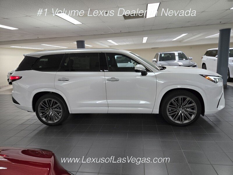 New 2026 Wind Chill Pearl Lexus LUXURY AWD image 3