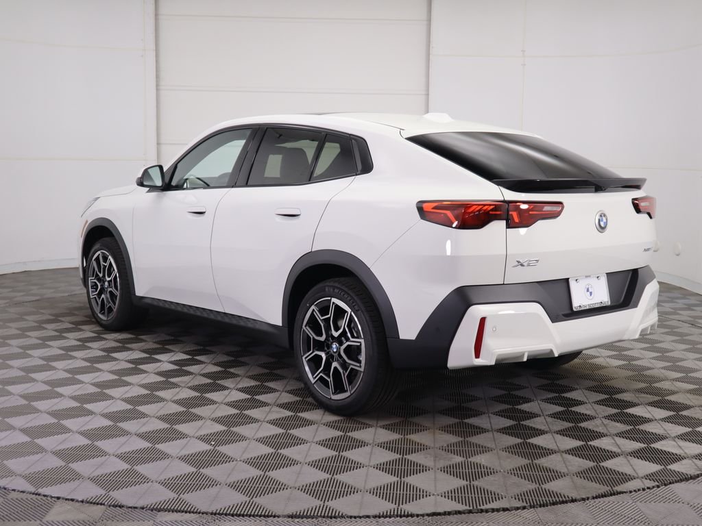 Used 2026 Alpine White BMW xDrive28i image 8
