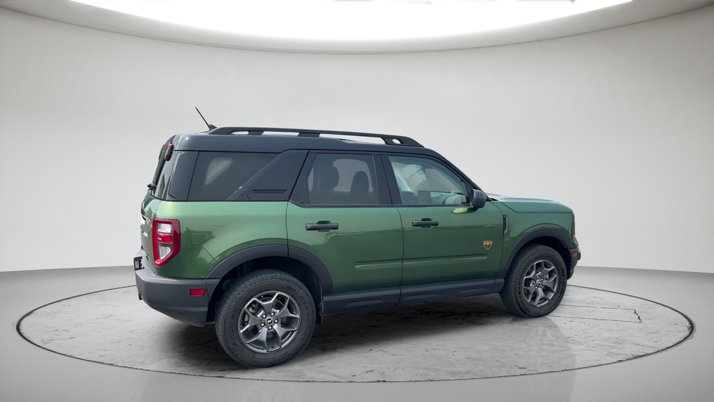 Used 2023 Green Ford Badlands image 4