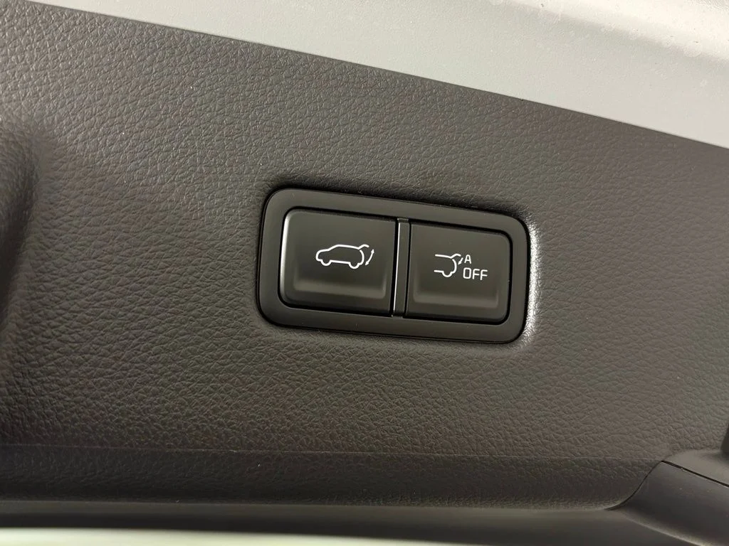 New 2026 Ceramic Silver Kia EX image 42