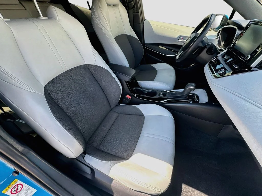 Used 2019 Blue Toyota XSE image 31