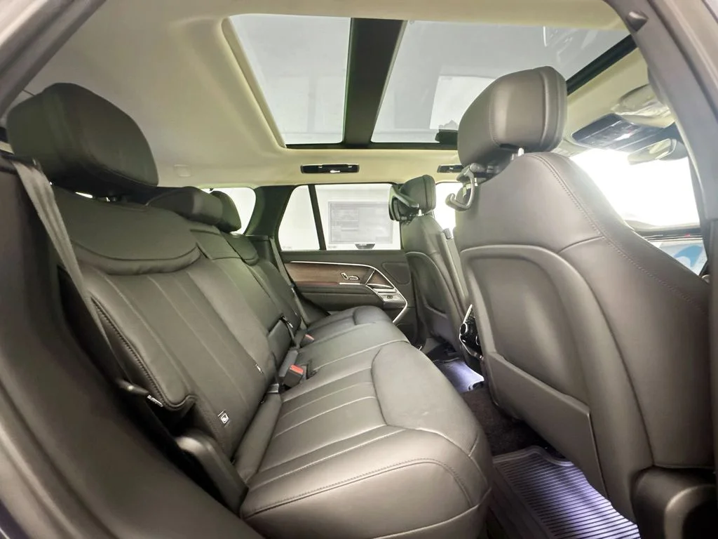 New 2026 Varesine Blue Land Rover SE image 27