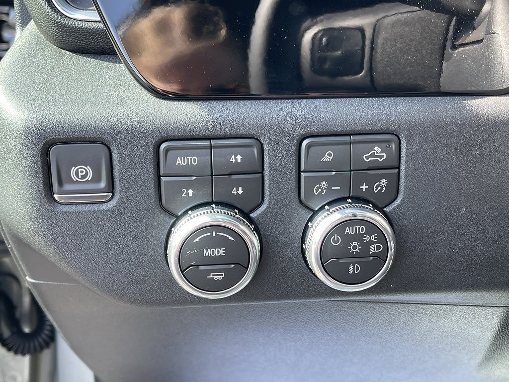 2026 GMC Sierra 3500HD SLT - Photo 31