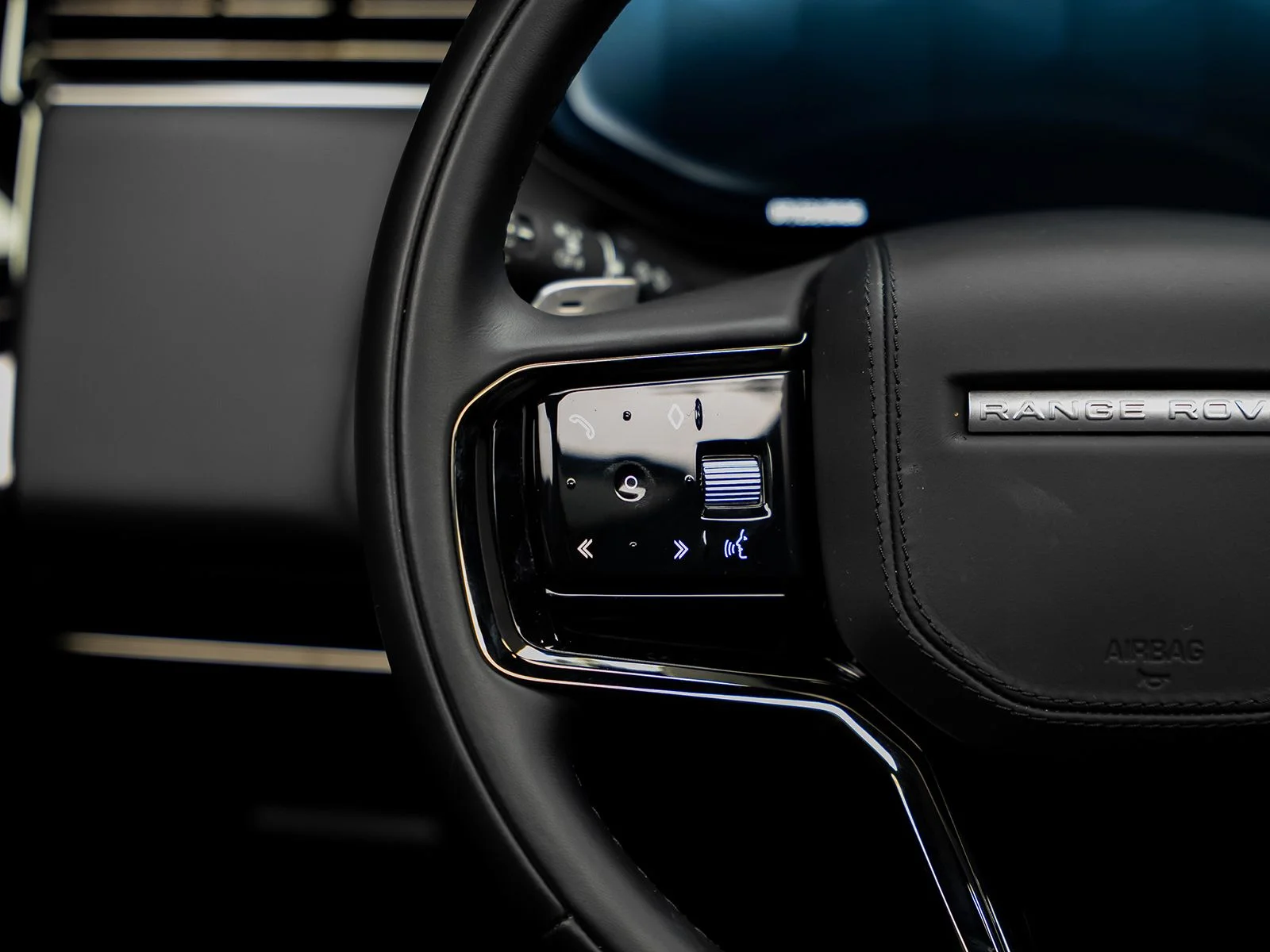 Used 2025 Blue Land Rover Autobiography image 43