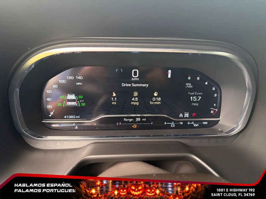 Used 2024 Sterling Metallic GMC SLT image 9