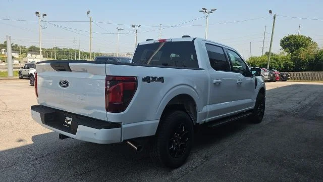 New 2026 Oxford White Ford XLT 4WD image 27