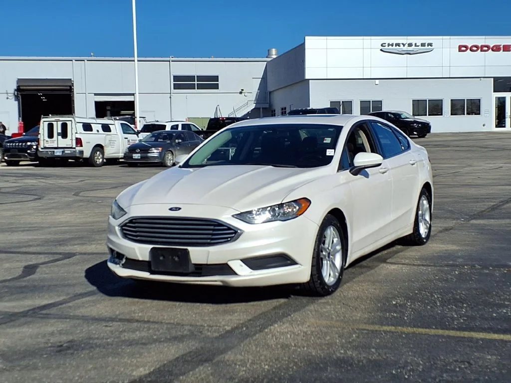 Used 2018 Ford Fusion SE with VIN 3FA6P0HD6JR237452 for sale in Olathe, KS