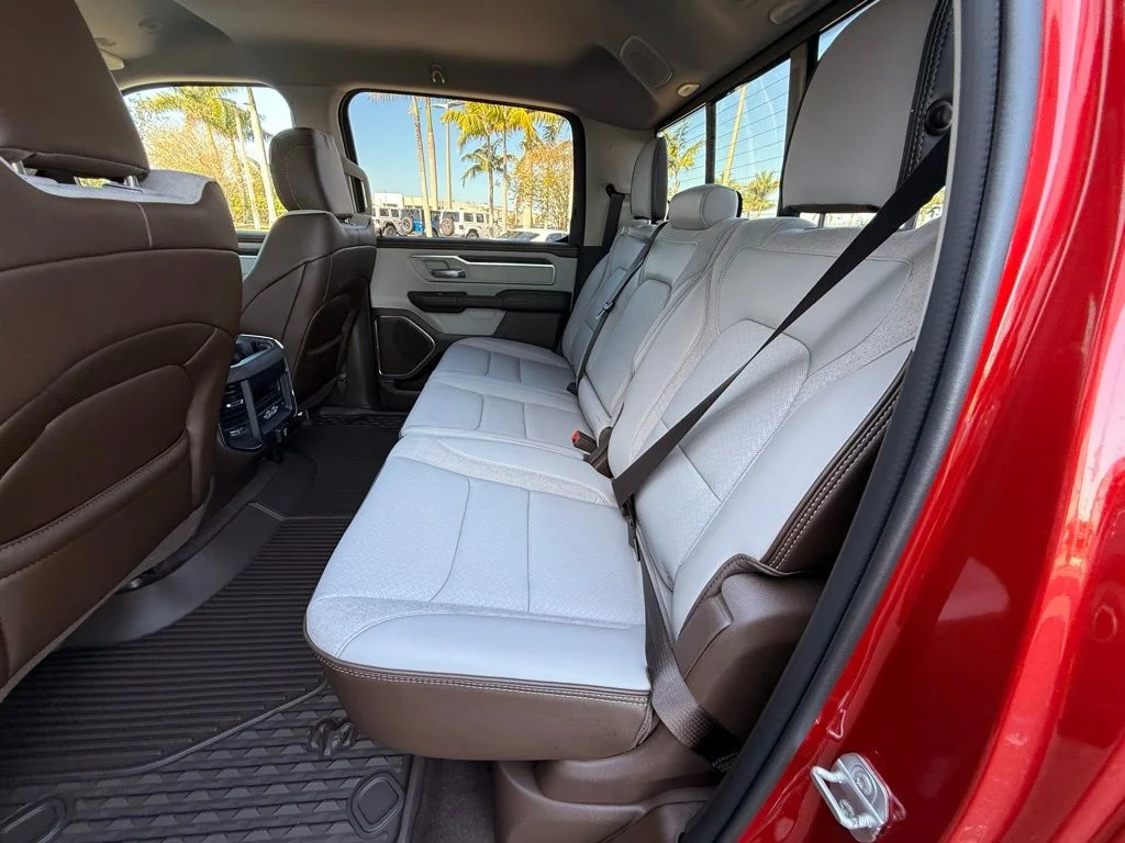 New 2026 Molten Red Pearl-Coat Exterior Paint RAM Laramie image 27