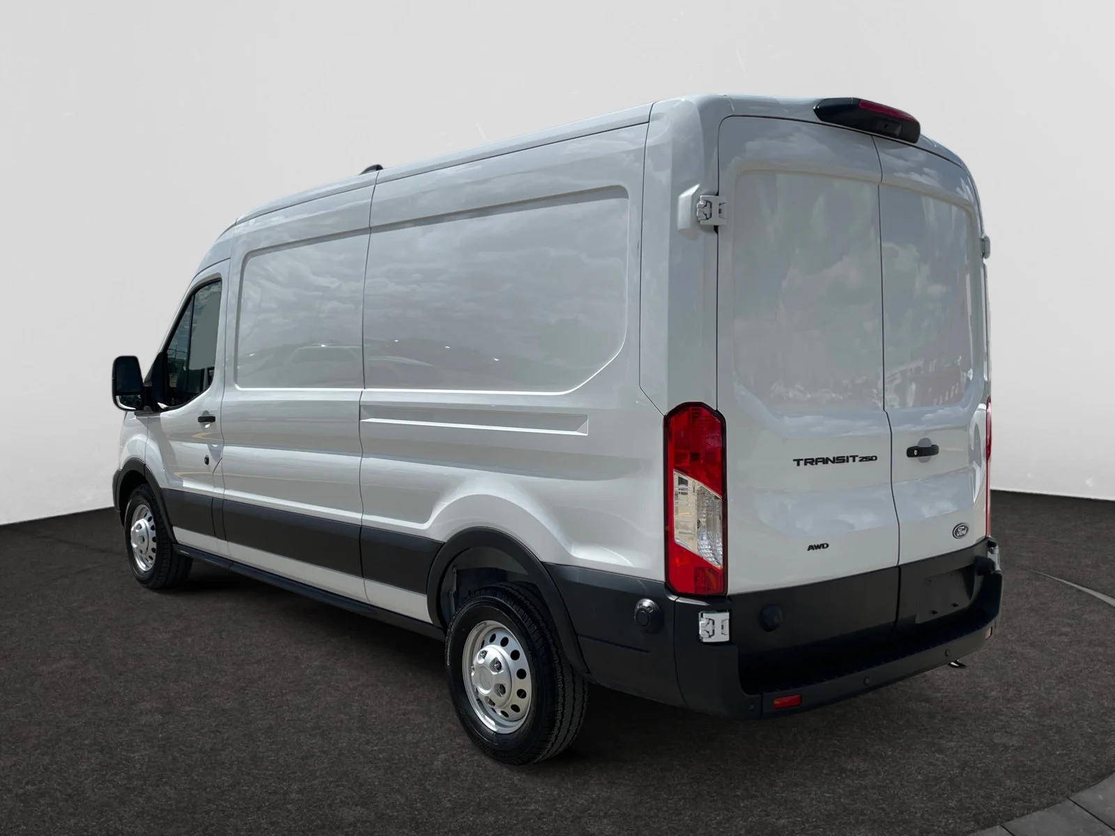 New 2026 Oxford White Ford  image 3