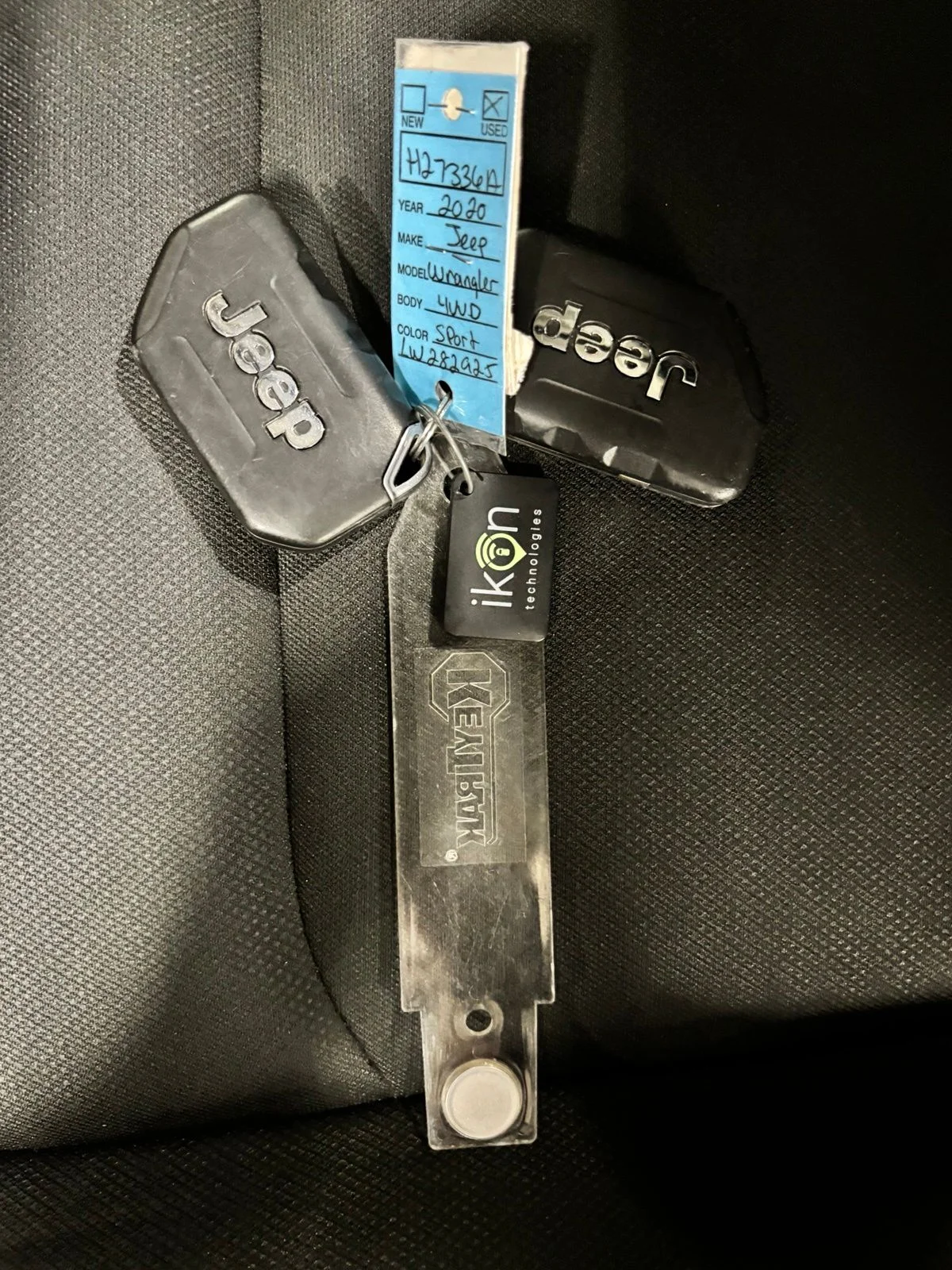 Used 2020 Green Jeep Sport S image 24