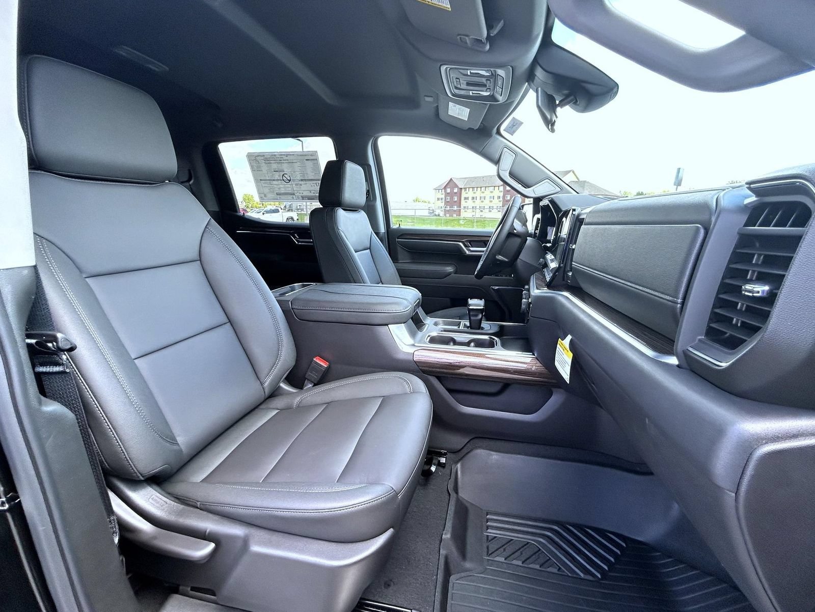 2026 Chevrolet Silverado 1500 LT - Photo 17