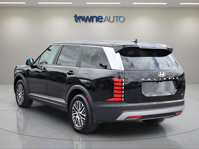 Used 2026 Black Hyundai SE image 3