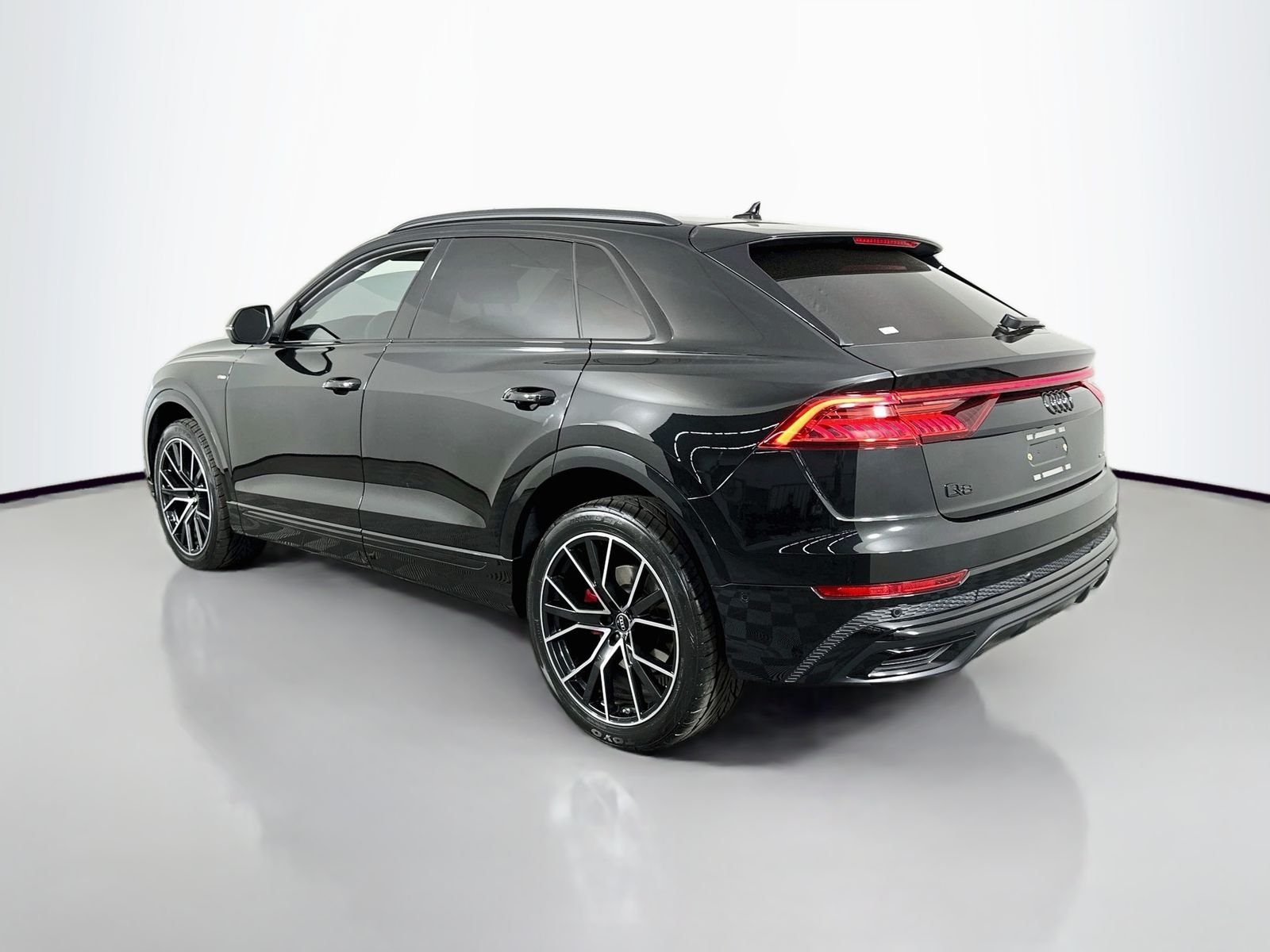 Used 2023 Mythos Black Metallic Audi 55 Premium Plus image 5