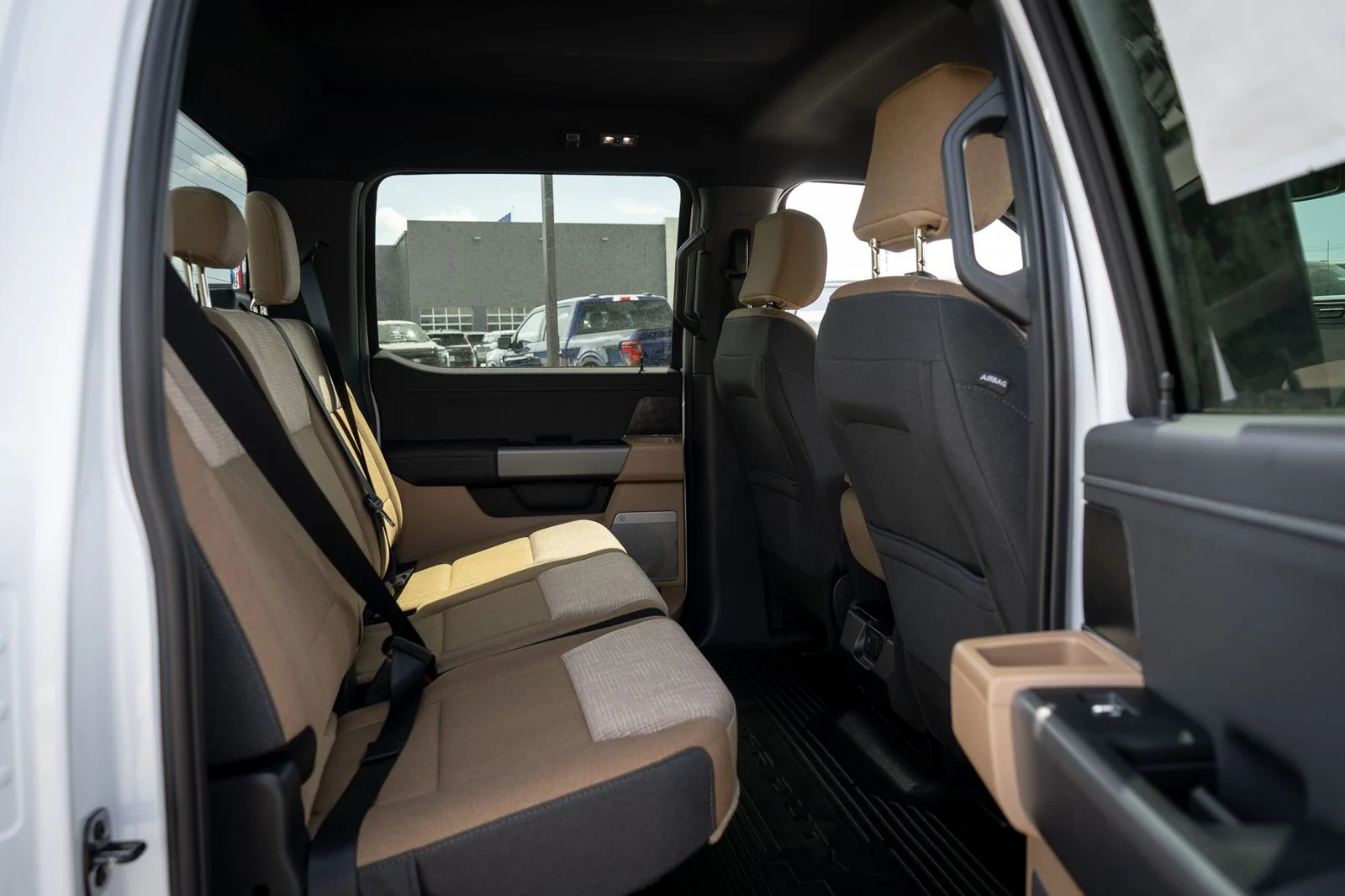 New 2026 Oxford White Ford F-350® XLT image 20