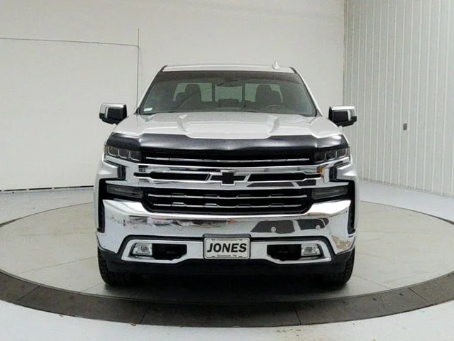 Used 2019 Silver Chevrolet LTZ image 2