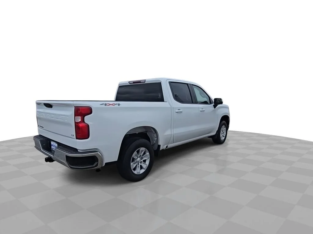 Used 2023 Summit White Chevrolet LT image 8