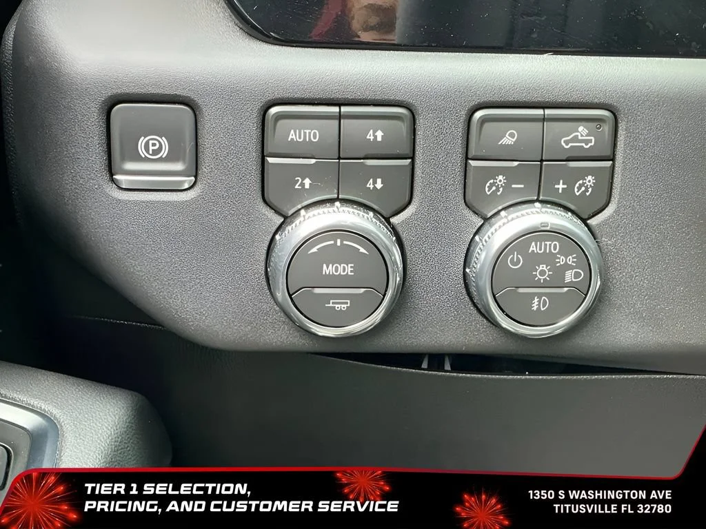 New 2026 Sterling Metallic GMC Elevation image 29