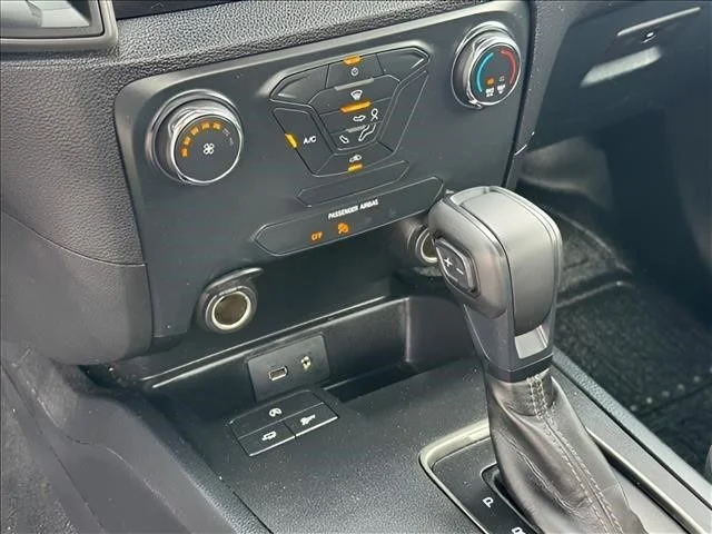 Used 2020 White Ford XL image 23