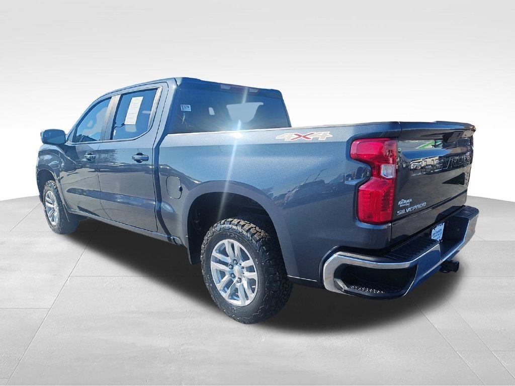Used 2022 Gray Chevrolet LT image 3