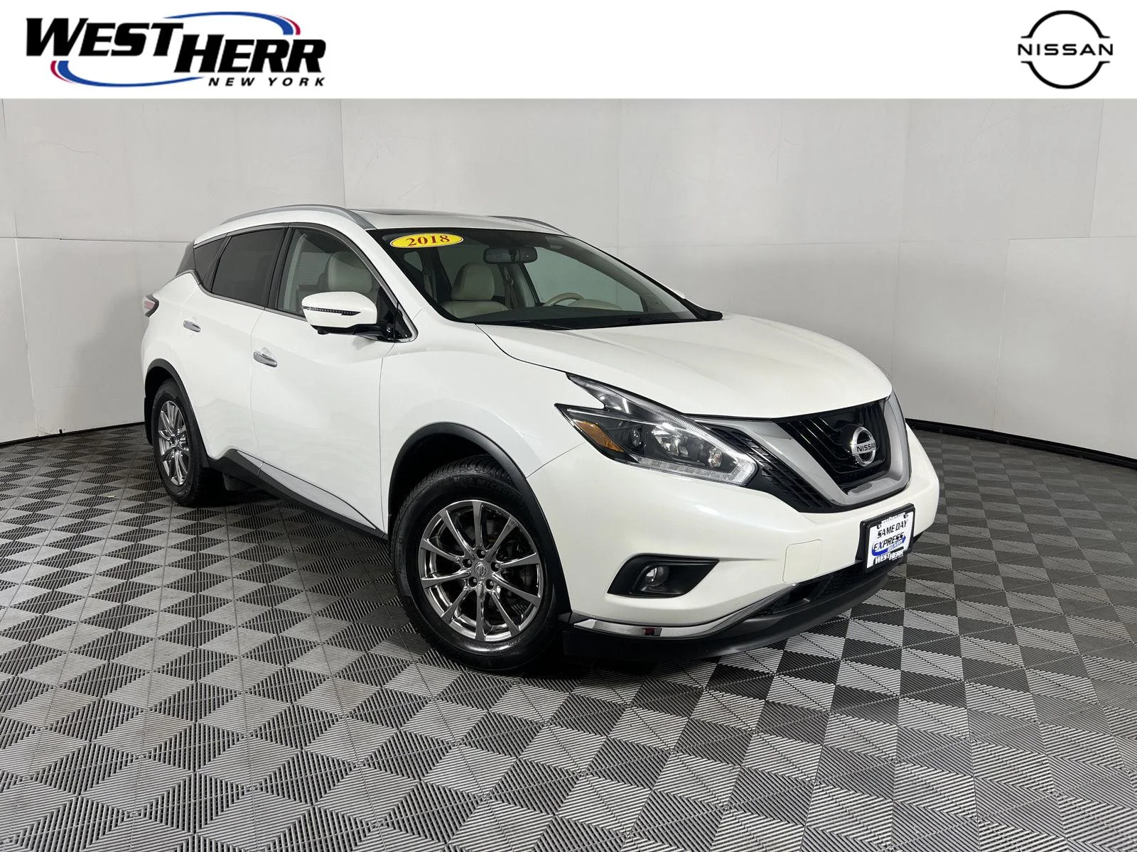 Used 2018 Pearl White Nissan SL image 1