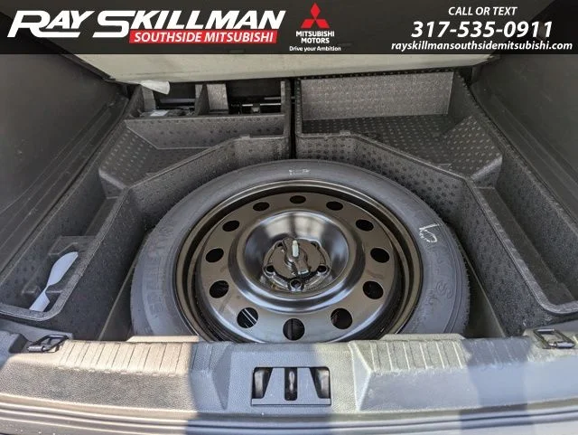Used 2017 Blue Ford SE image 12
