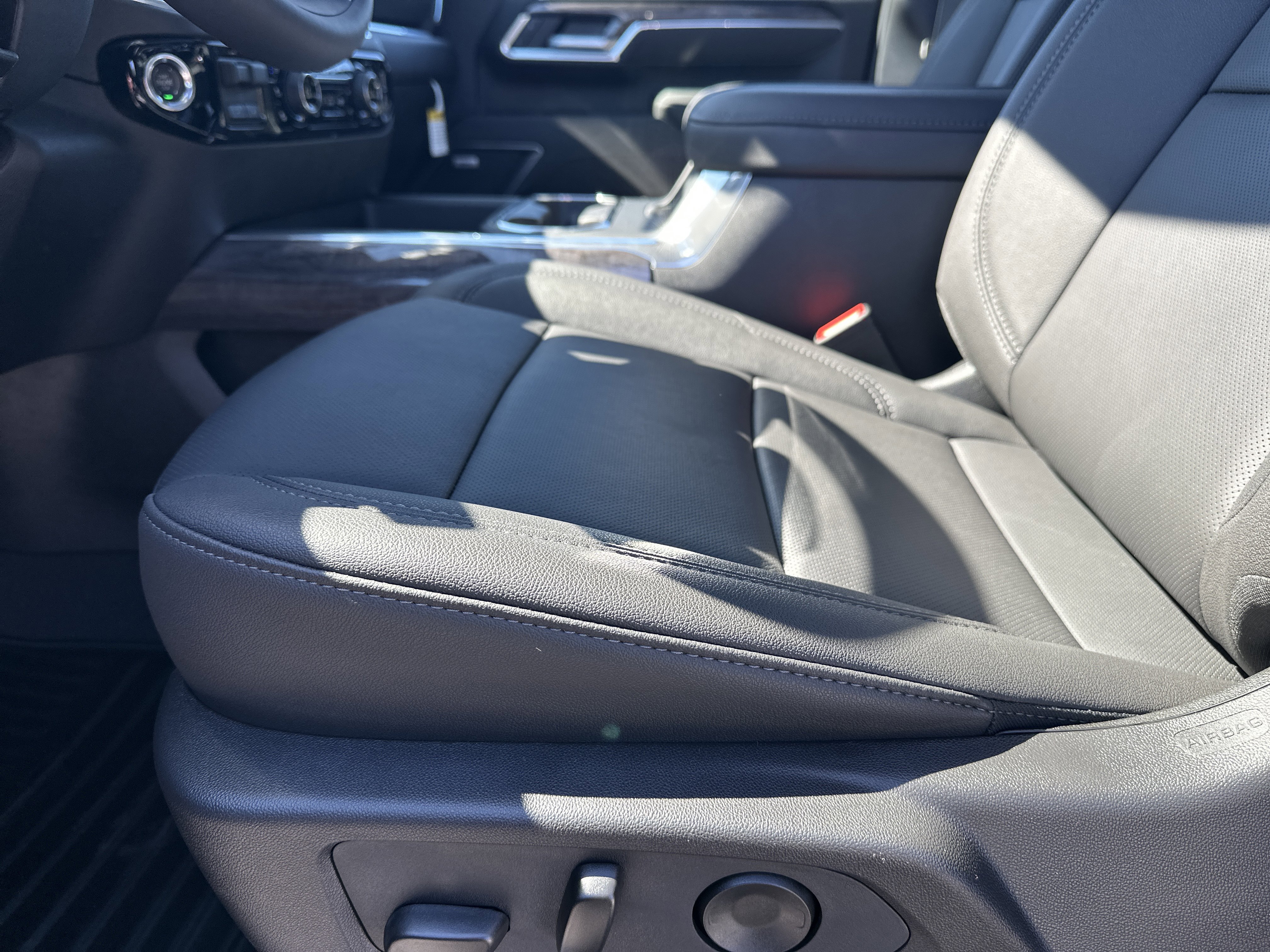 2026 Chevrolet Silverado 2500 HD LTZ - Photo 10